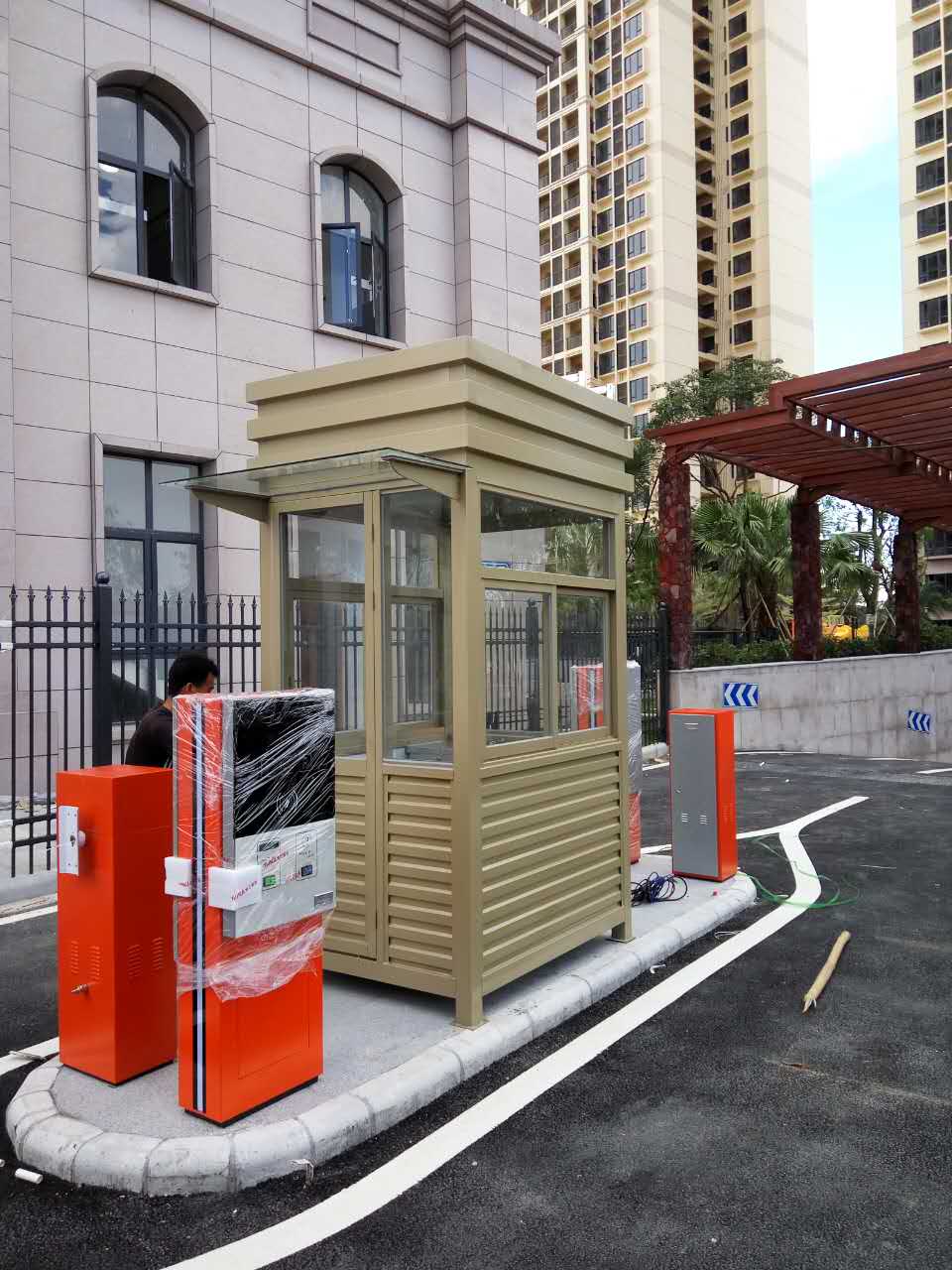 告訴大家保安值班杭州崗亭有哪些好處吧!的圖片 告訴大家保安值班杭州崗亭有哪些好處吧!的圖片